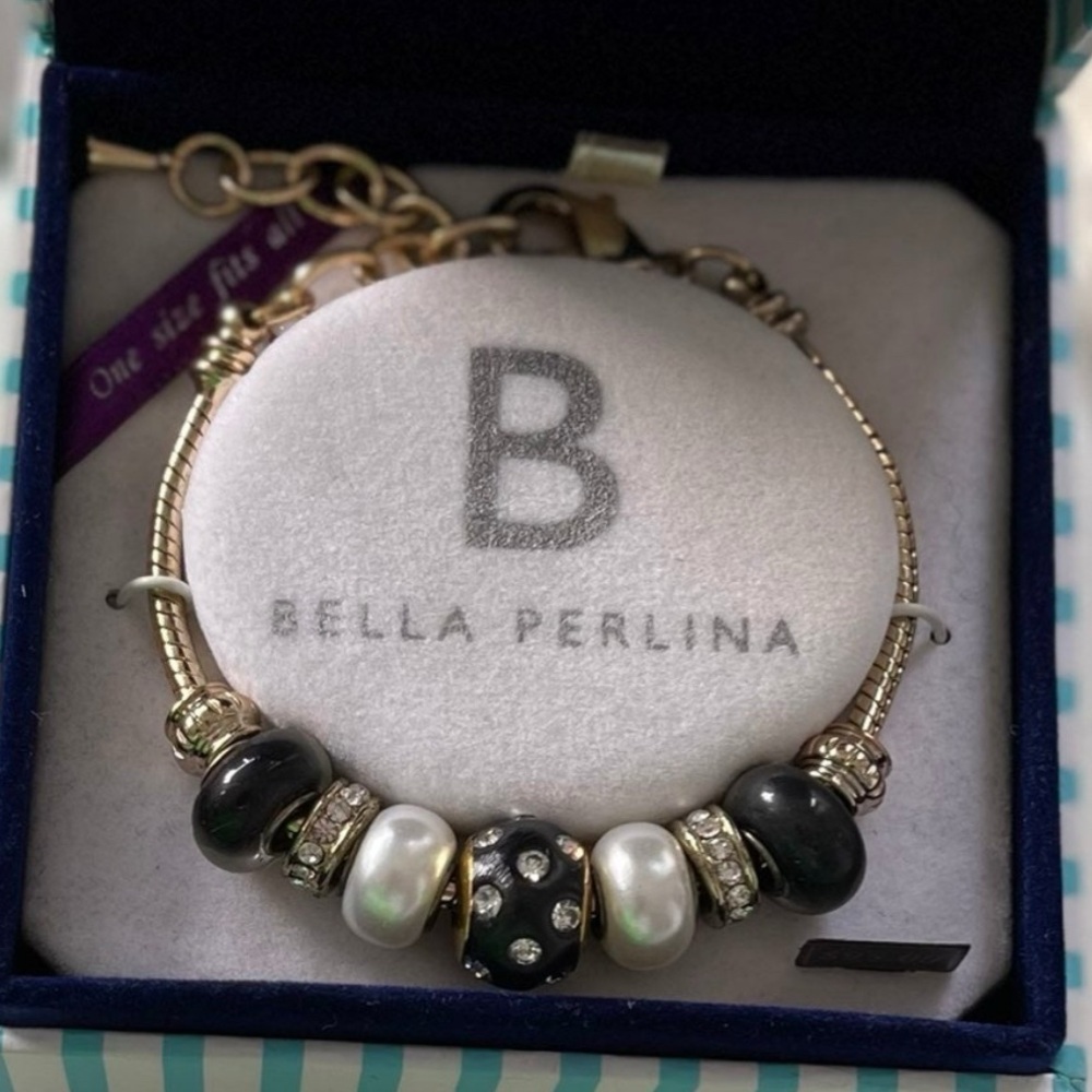 NWT! Bella Perlina Elegant Black and White Beaded Bracelet